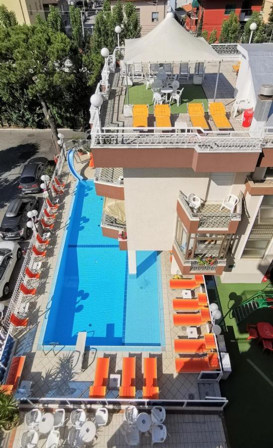 Hotel Cosmos Rimini Eksteriør bilde