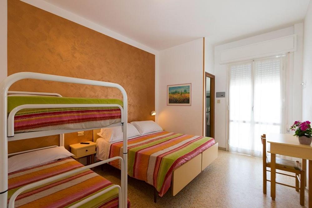 Hotel Cosmos Rimini Eksteriør bilde