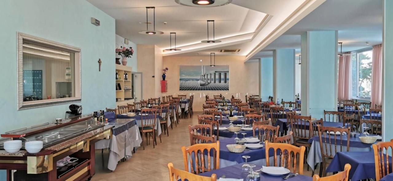 Hotel Cosmos Rimini Eksteriør bilde