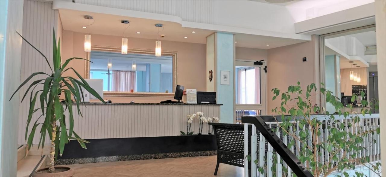 Hotel Cosmos Rimini Eksteriør bilde