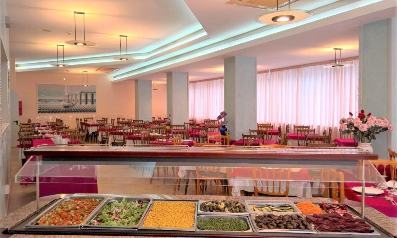 Hotel Cosmos Rimini Eksteriør bilde