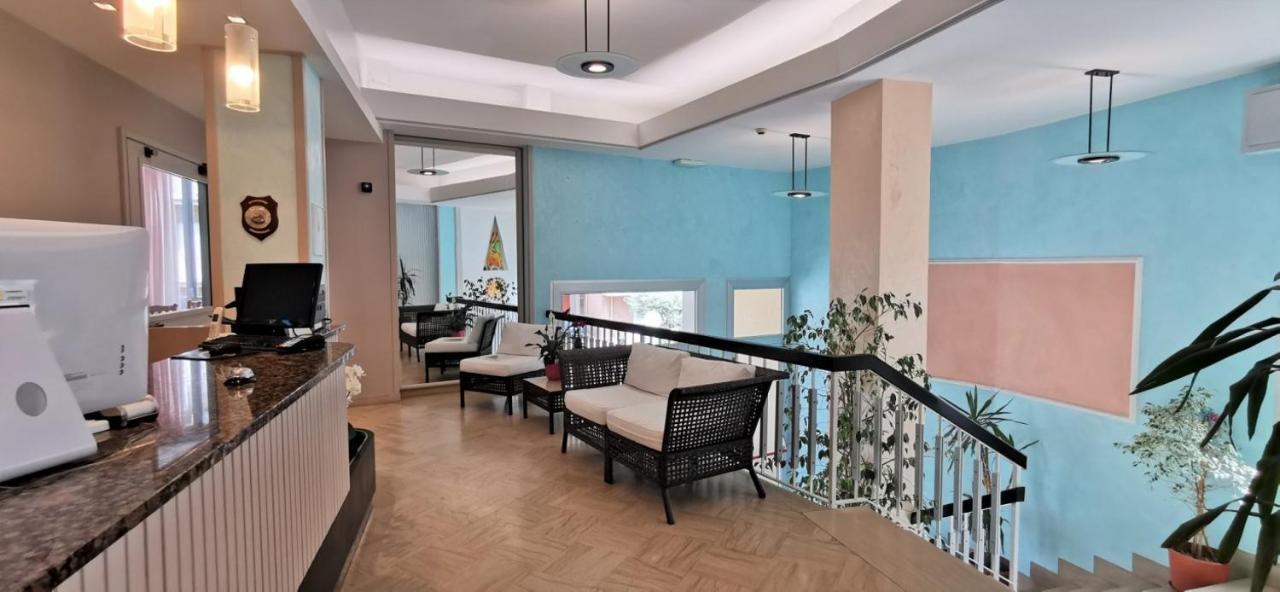 Hotel Cosmos Rimini Eksteriør bilde