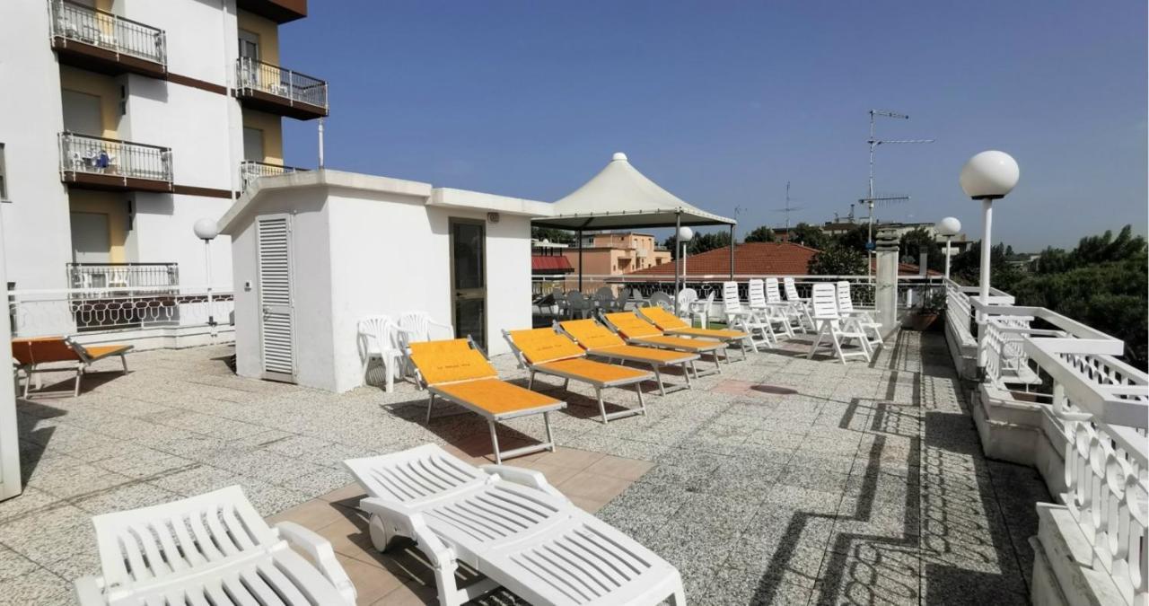 Hotel Cosmos Rimini Eksteriør bilde